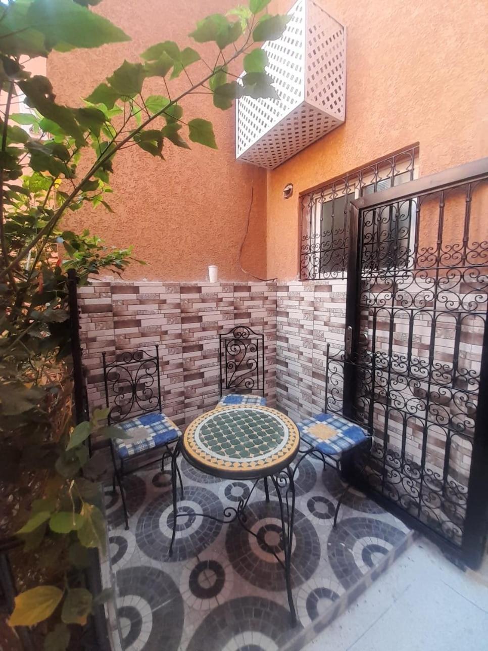 Riad A Marrakech Dans La Residence Touristique Al Qaria Assiyahia Marrakesh Exterior foto